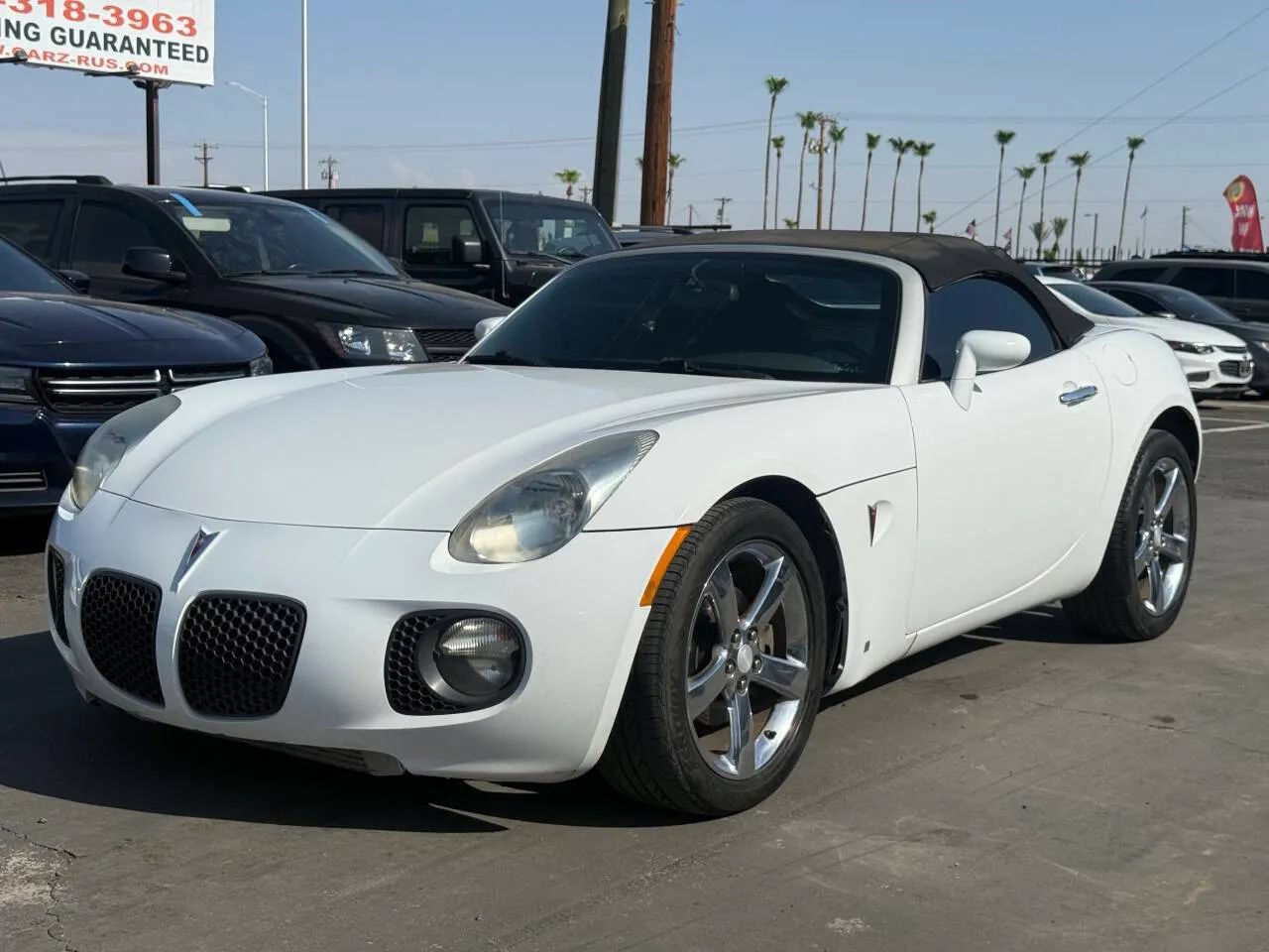 Used 2008 Pontiac Solstice GXP RWD image 3