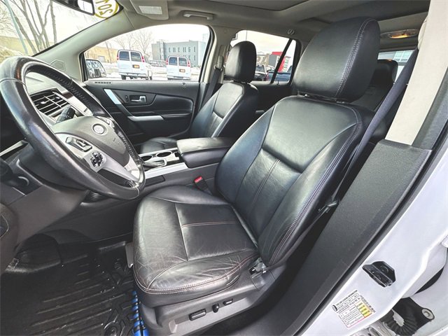 Used 2013 Ford Edge Limited image 19