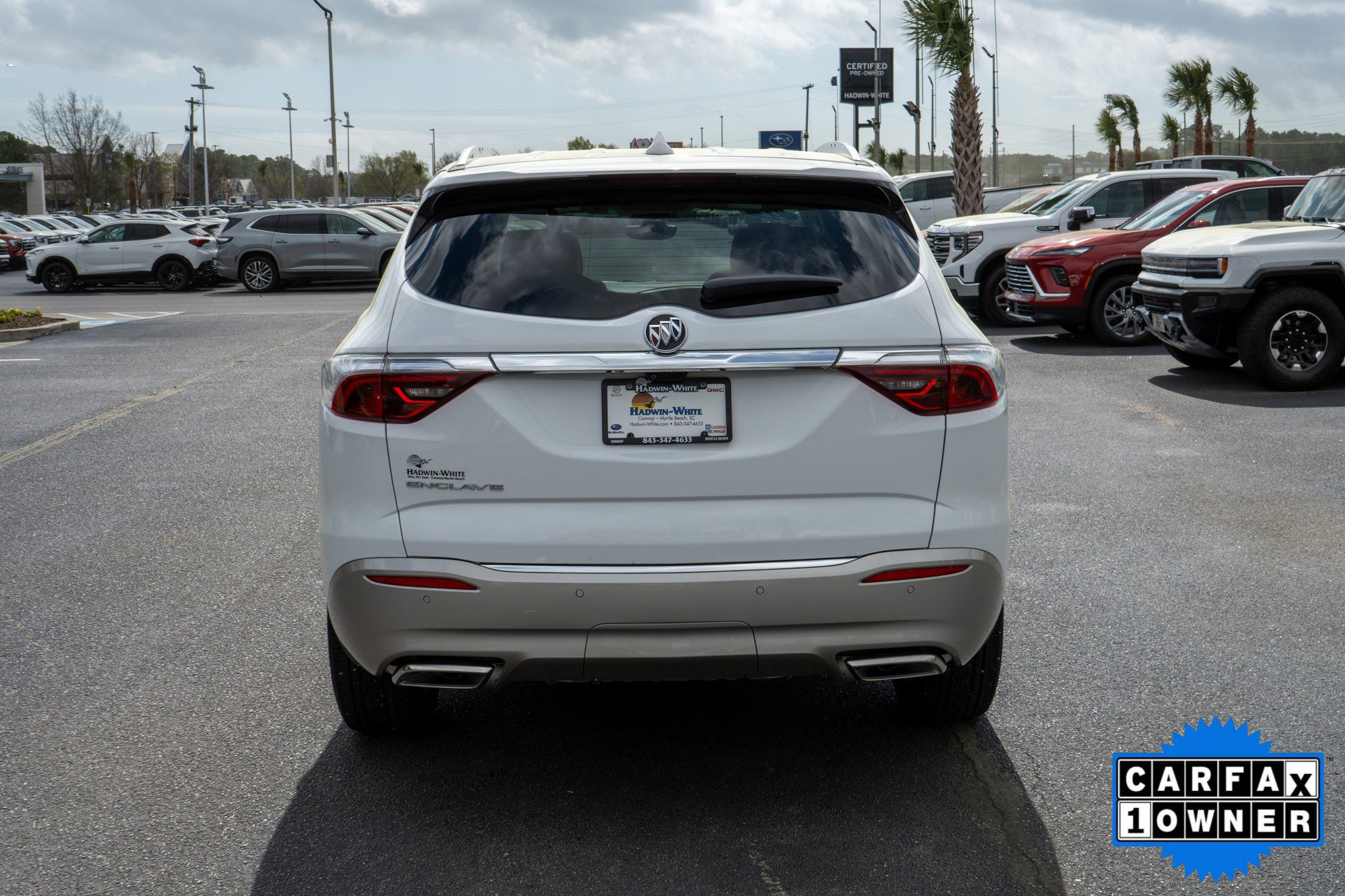 Used 2022 Buick Enclave Premium w/ Experience Buick Package image 4