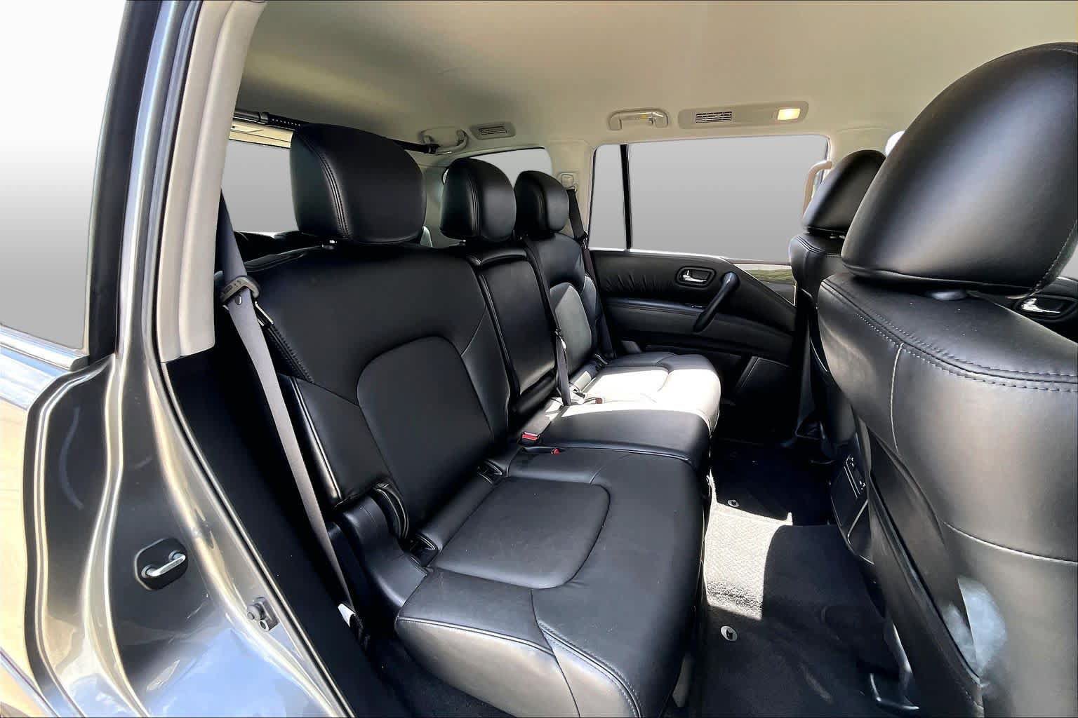 Used 2022 Nissan Armada SV w/ SV Appearance Package RWD image 21