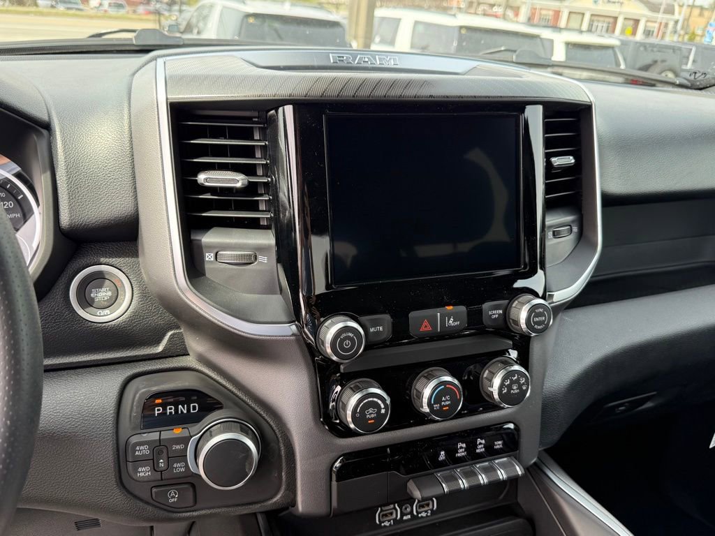 New 2026 RAM 1500 4x4 Crew Cab image 19