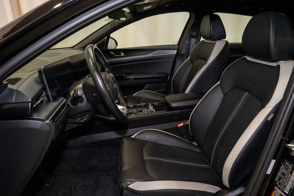 Certified 2025 Kia K5 GT-Line image 10