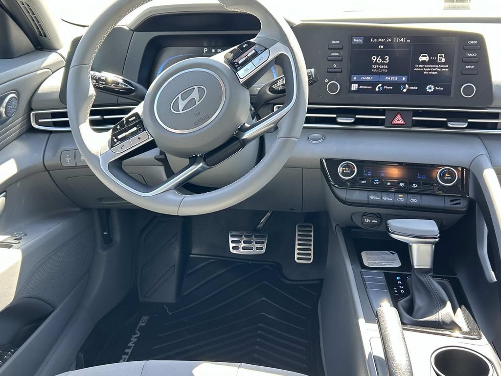 New 2026 Hyundai Elantra Sport FWD image 21