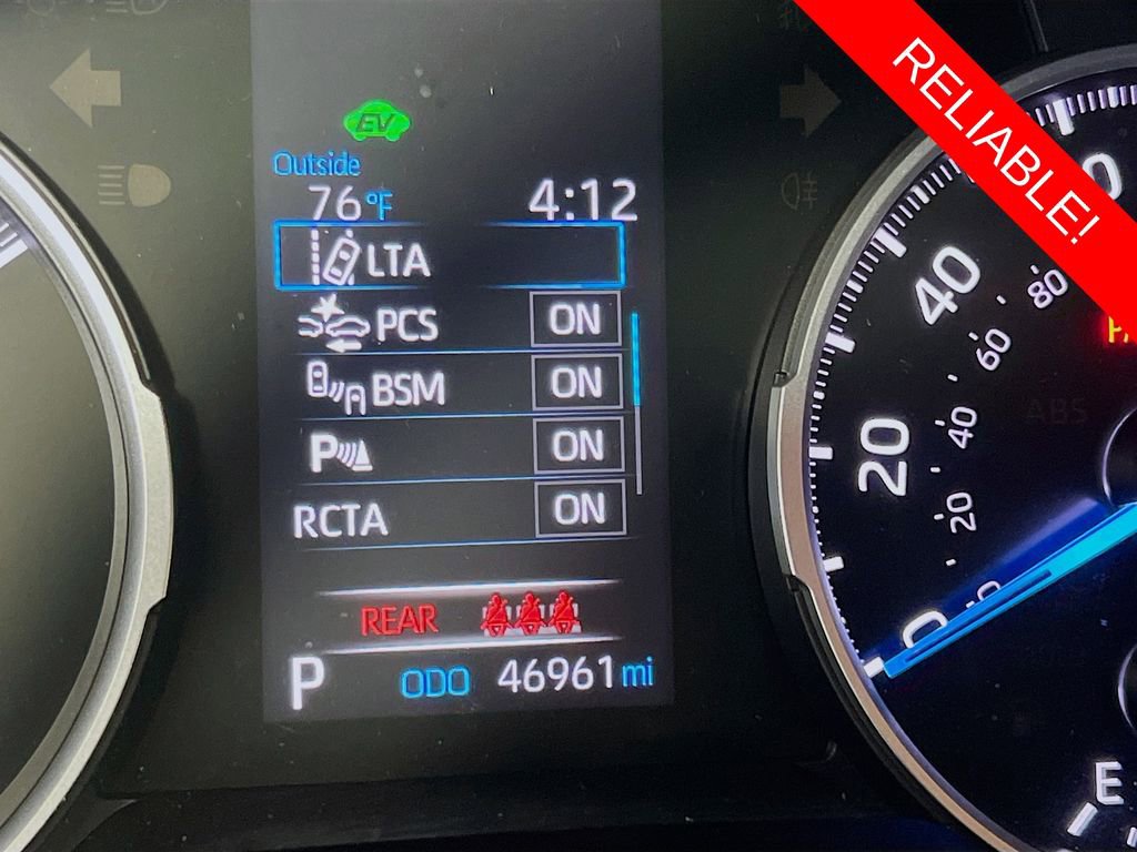 Used 2021 Toyota RAV4 XLE Premium image 12