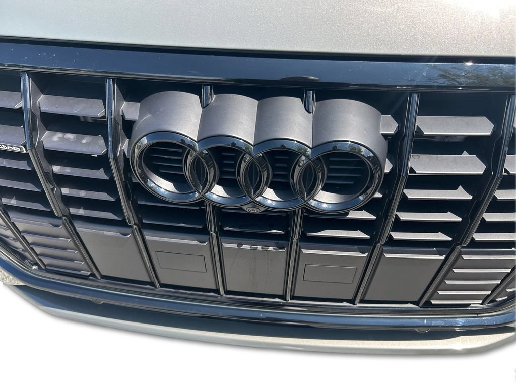 Used 2025 Audi Q3 2.0T Premium Plus AWD/4WD image 37