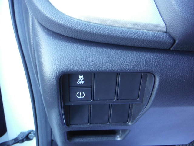 Used 2018 Honda CR-V LX image 12