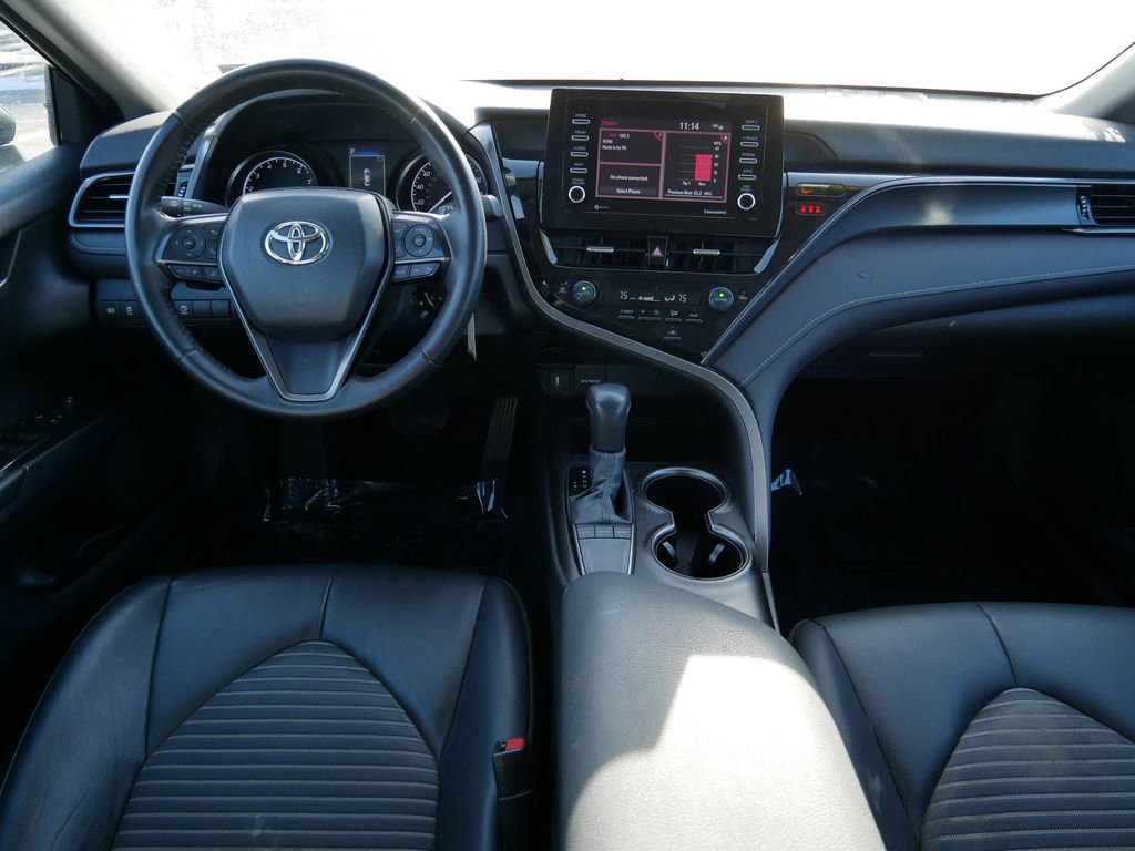 Used 2024 Toyota Camry SE image 14