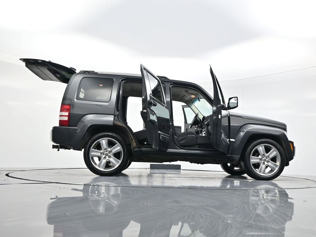 Used 2011 Jeep Liberty Sport image 53