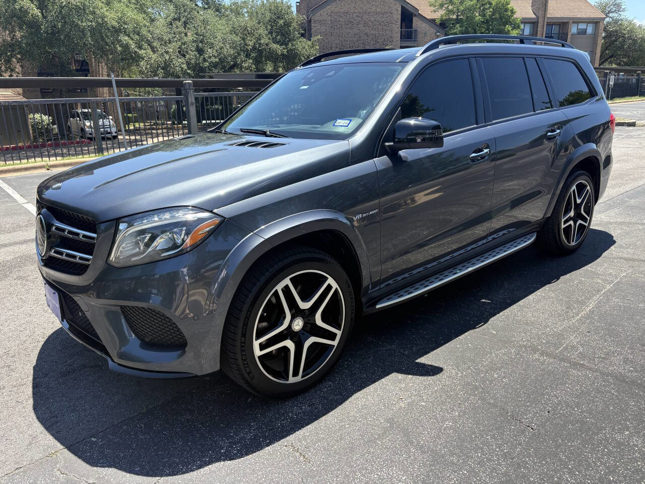 Used 2017 Mercedes-Benz GLS 550 4MATIC image 8