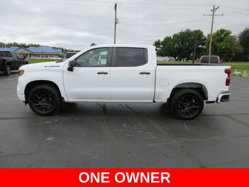 Certified 2022 Chevrolet Silverado 1500 Custom w/ LPO, Dark Essentials Package RWD image 9