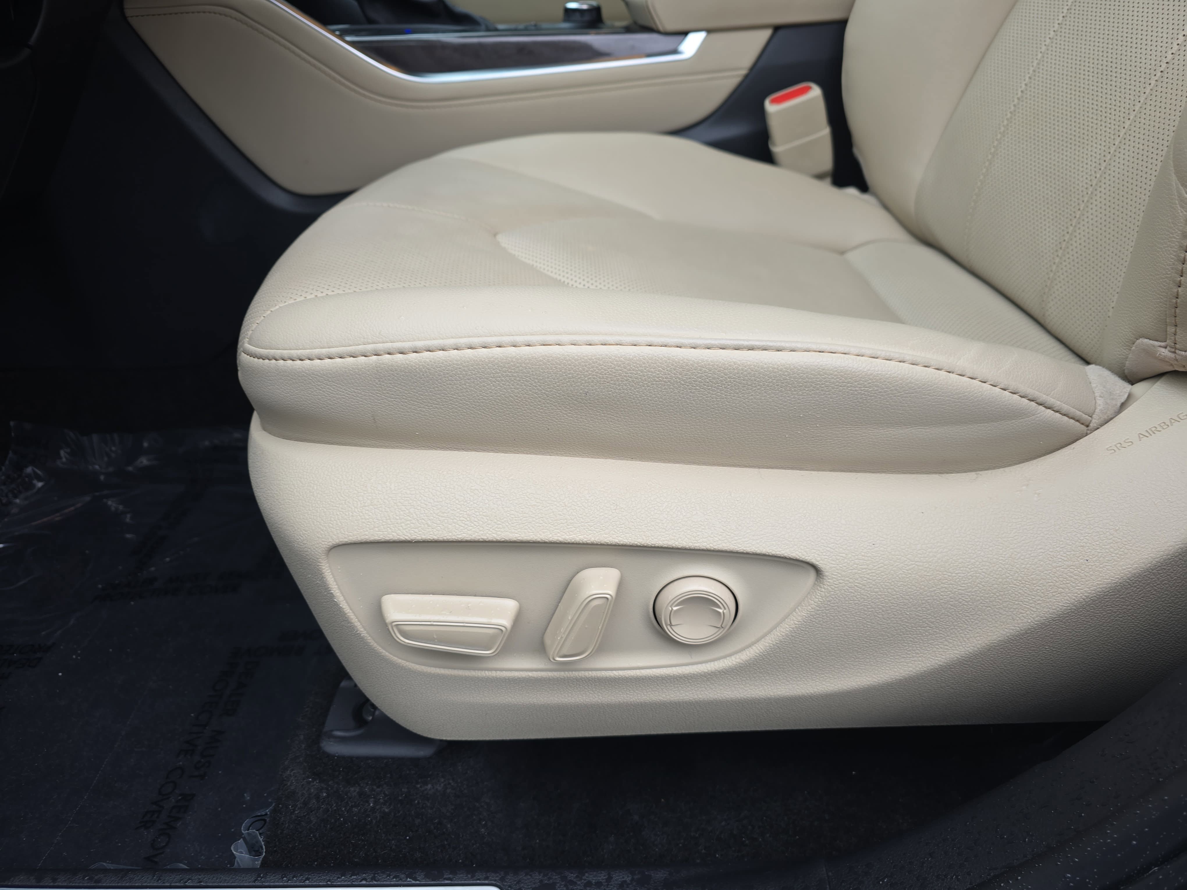 Used 2024 Toyota Highlander Limited AWD/4WD image 31