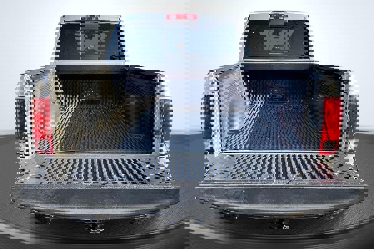 Used 2015 RAM 2500 SLT AWD/4WD image 18