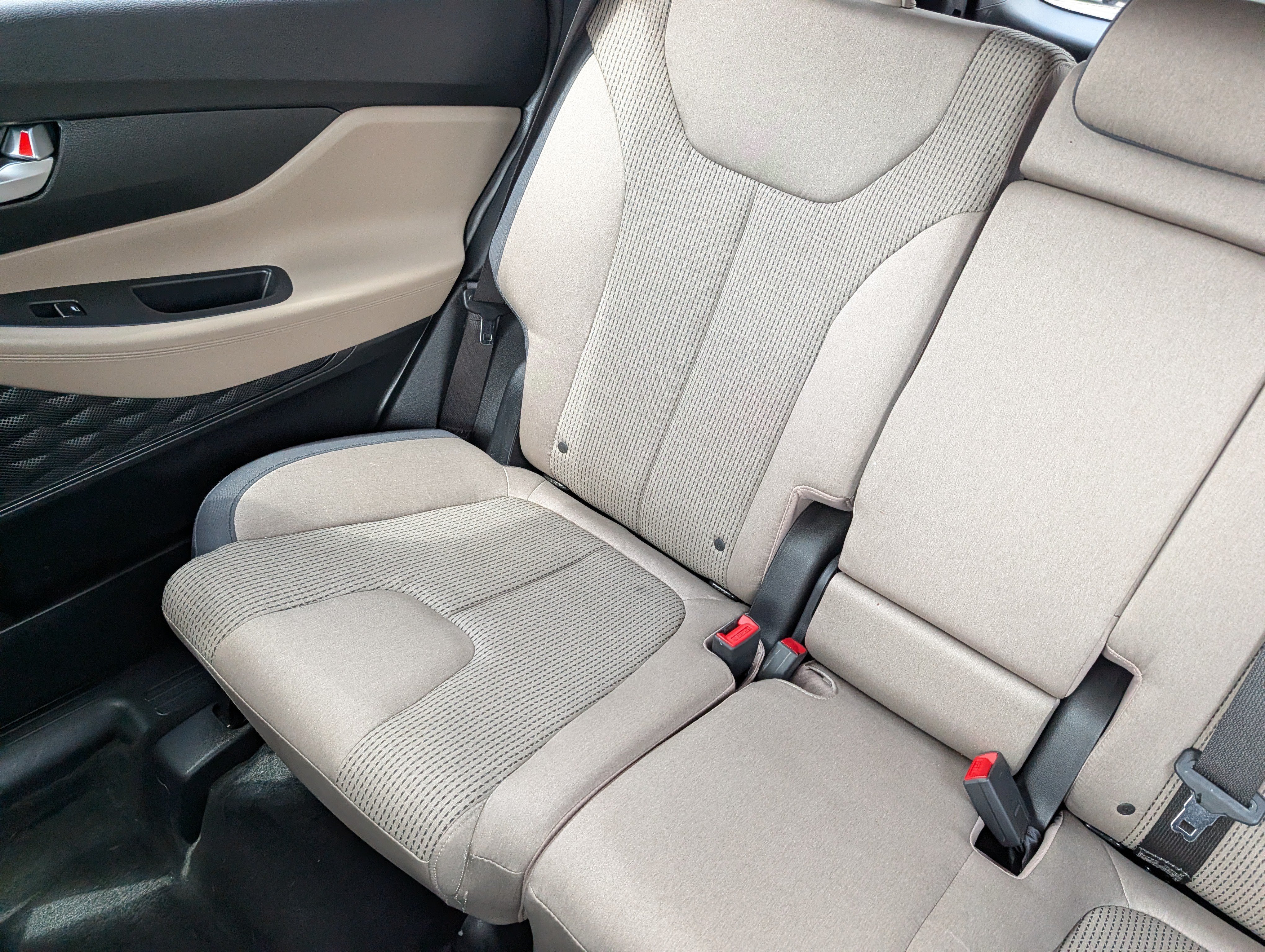 Used 2023 Hyundai Santa Fe SEL w/ Cargo Package AWD/4WD image 12