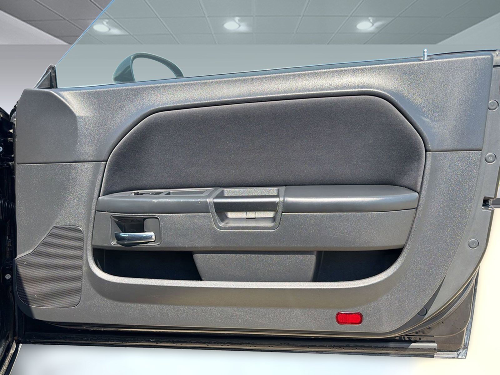 Used 2014 Dodge Challenger SXT RWD image 25