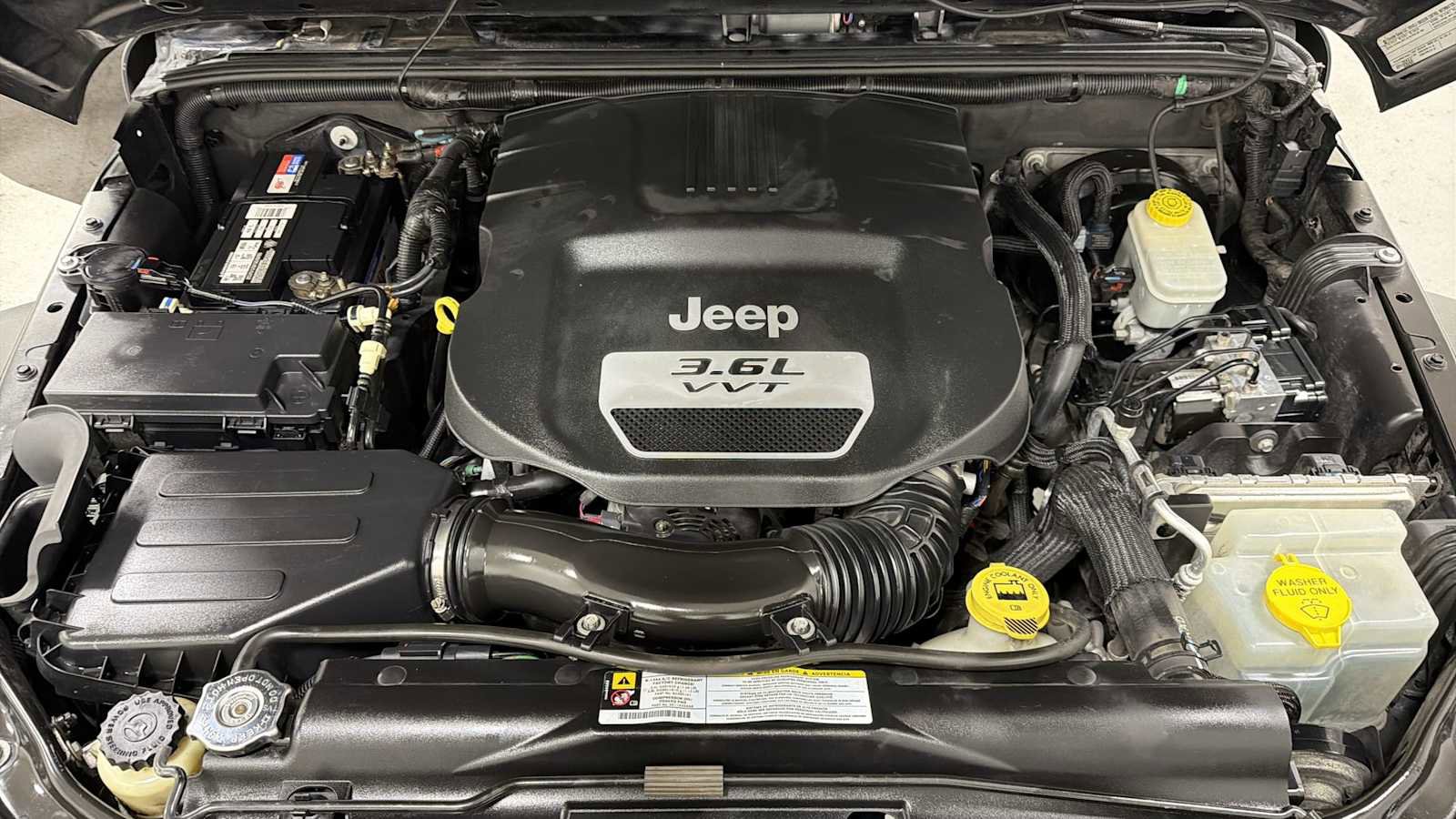 Used 2012 Jeep Wrangler Sport AWD/4WD image 28