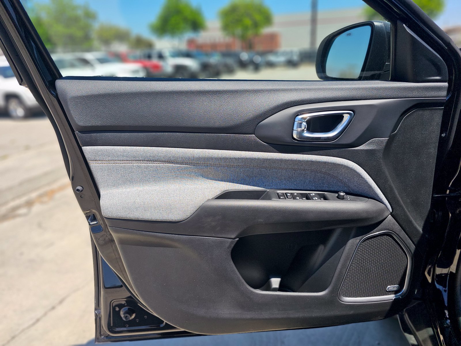 New 2026 Jeep Compass Latitude AWD/4WD image 19