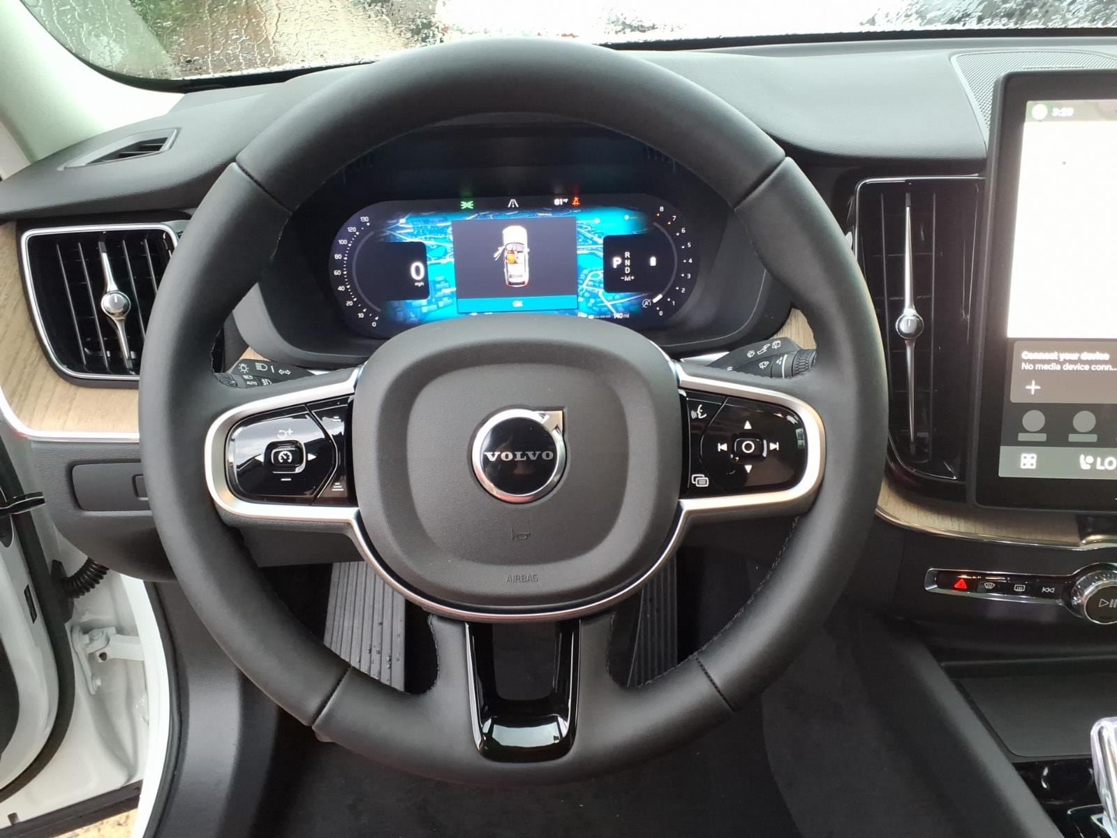 New 2026 Volvo XC60 B5 Plus w/ Protection Package Premier AWD/4WD image 21
