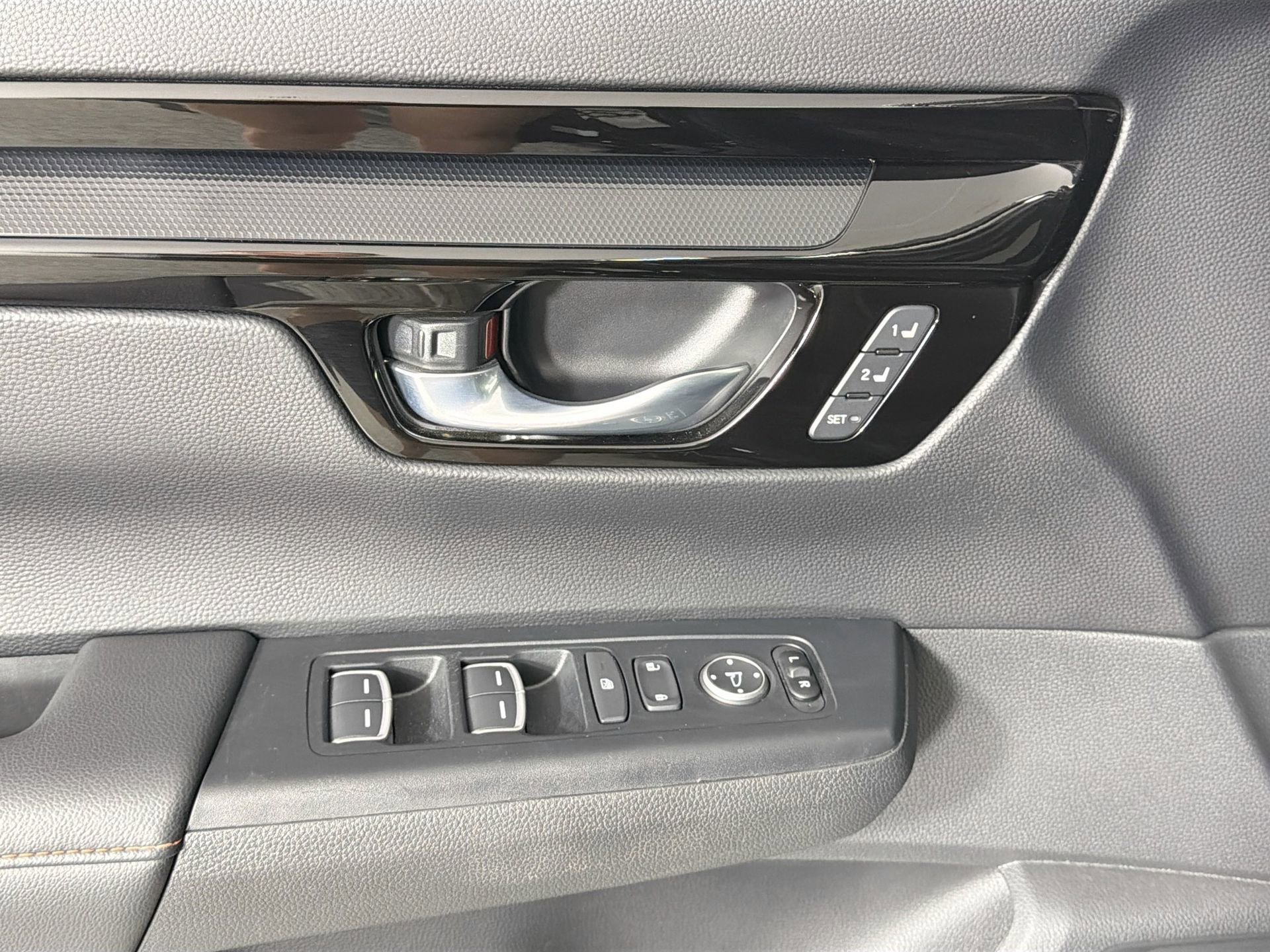 Used 2023 Honda CR-V Sport Touring image 18