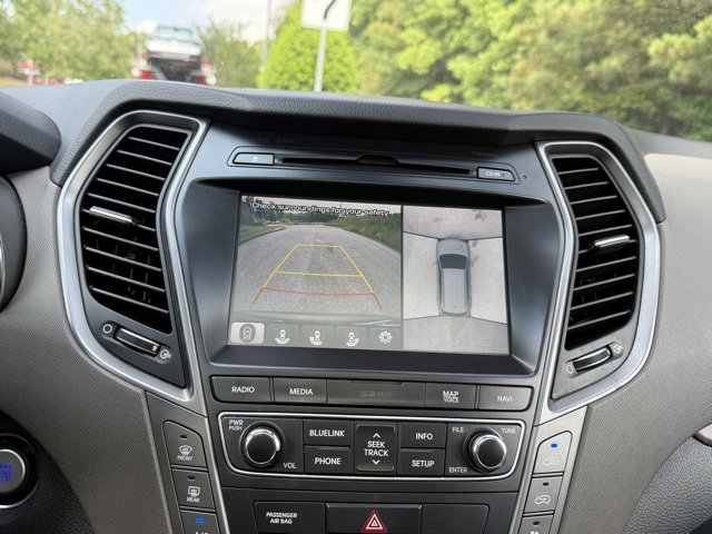 Used 2018 Hyundai Santa Fe Limited image 19