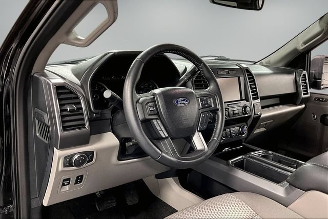 Used 2020 Ford F150 XLT w/ Equipment Group 302A Luxury AWD/4WD image 17