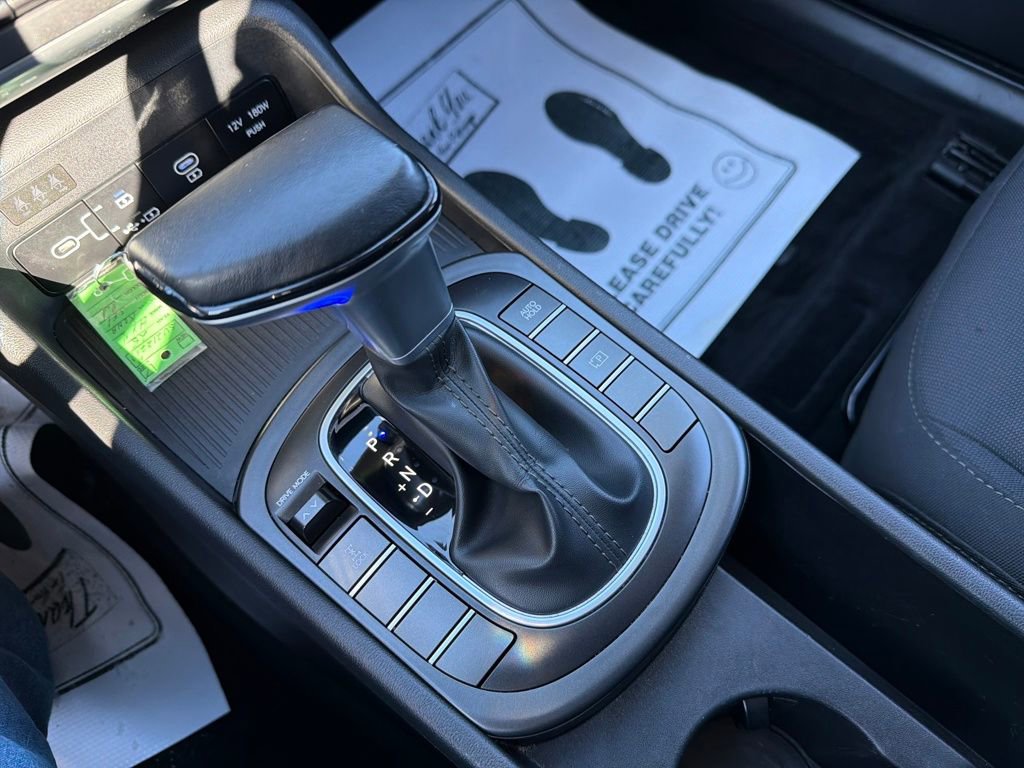 Certified 2025 Hyundai Kona SEL image 21