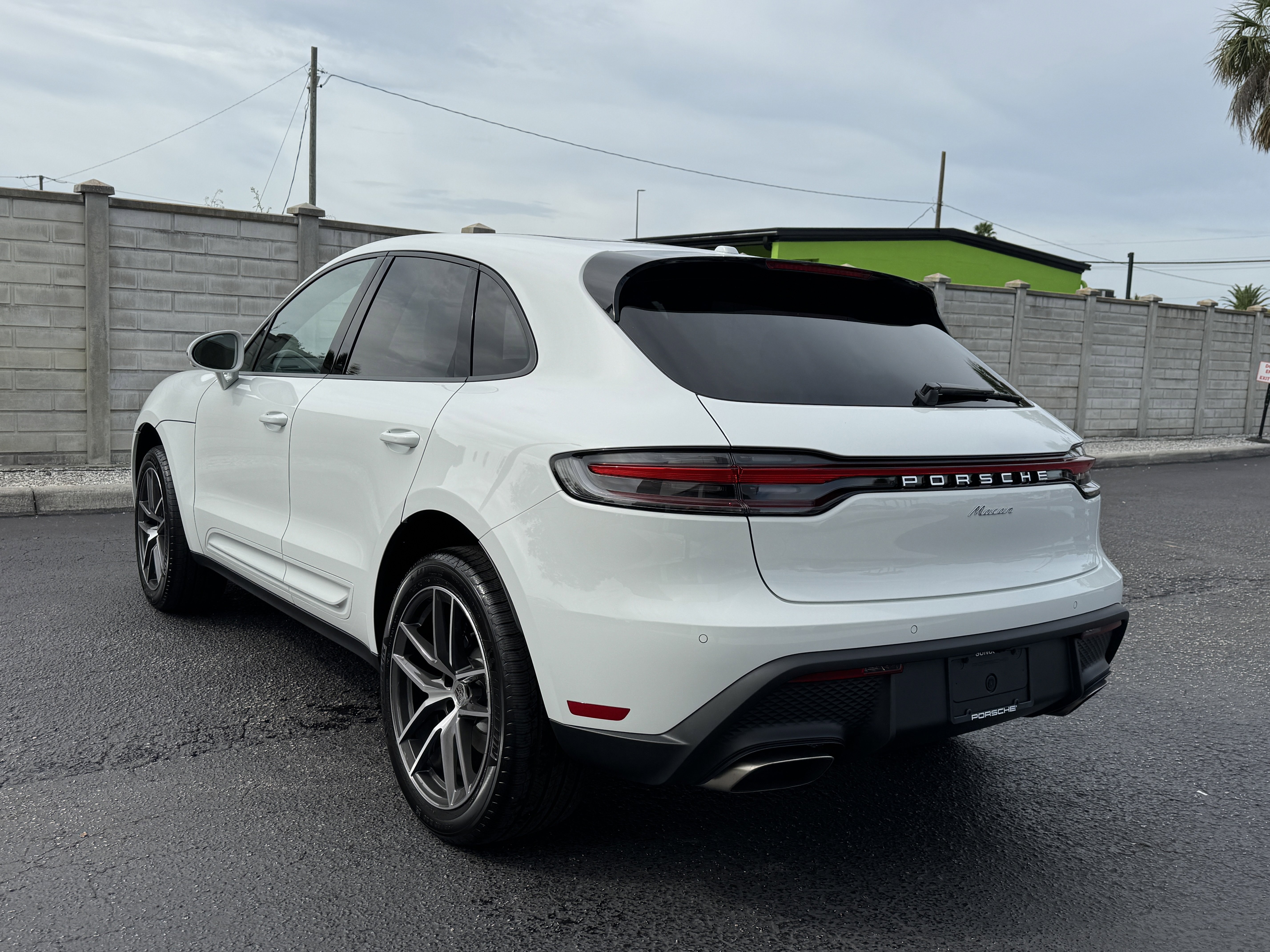 New 2026 Porsche Macan image 3