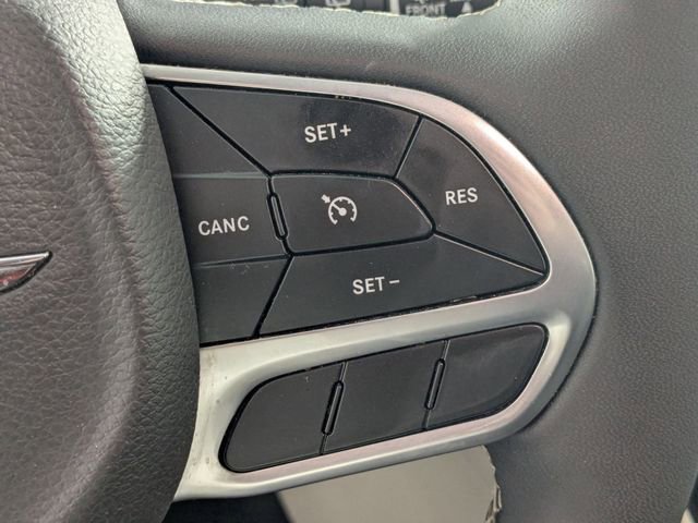 Used 2024 Chrysler Voyager LX image 16