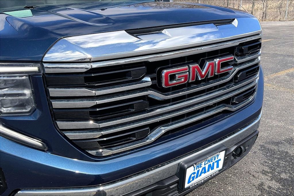 Used 2023 GMC Sierra 1500 SLT image 33