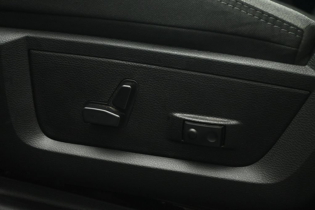 Used 2024 RAM 3500 Big Horn AWD/4WD image 48