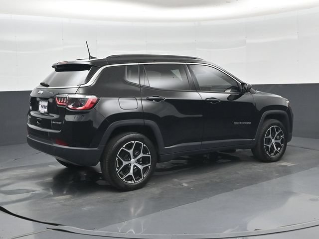 Used 2024 Jeep Compass Limited AWD/4WD image 28