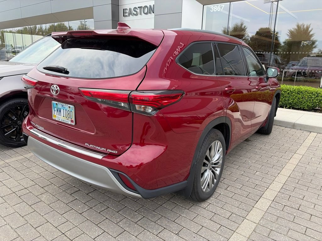 Used 2020 Toyota Highlander Platinum AWD/4WD image 5