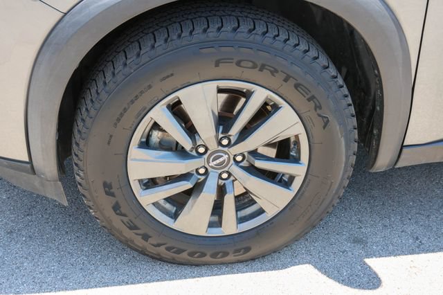 Used 2022 Nissan Pathfinder SV AWD/4WD image 8