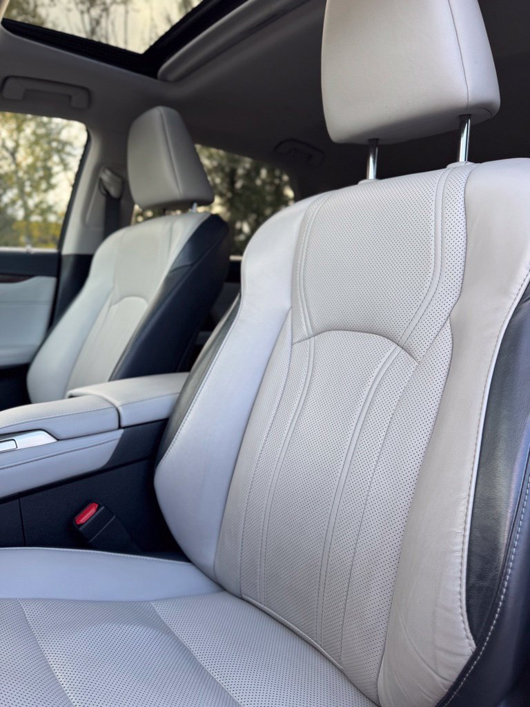 Used 2019 Lexus RX 450h AWD w/ Navigation Package image 32