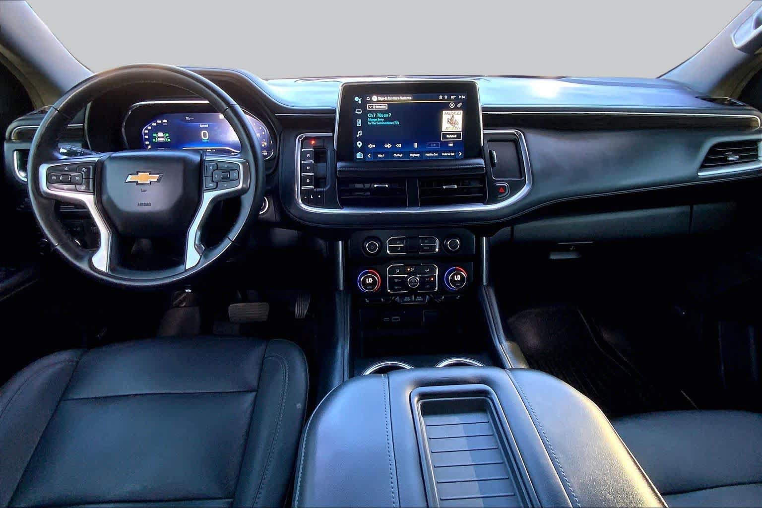 Used 2024 Chevrolet Tahoe LT w/ Luxury Package AWD/4WD image 16