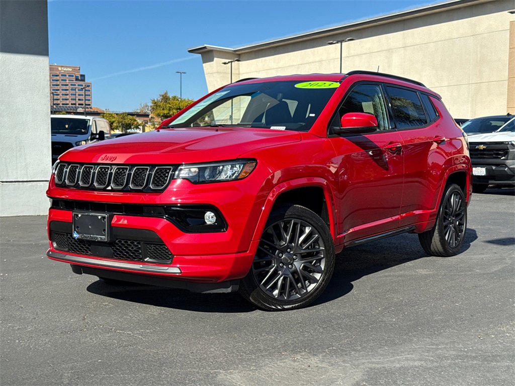 Used 2023 Jeep Compass Limited image 2