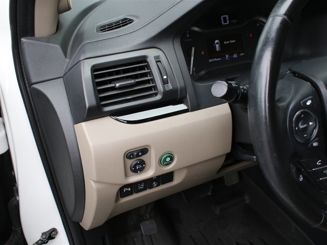 Used 2018 Honda Pilot Elite image 22