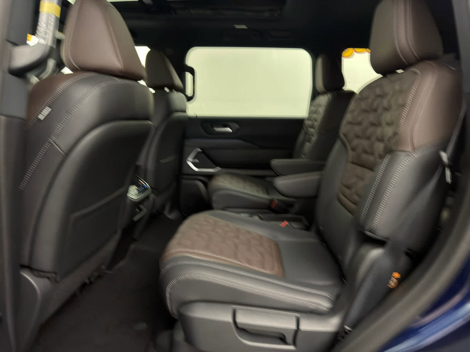New 2026 Nissan Armada Platinum Reserve w/ Accent Package AWD/4WD image 16