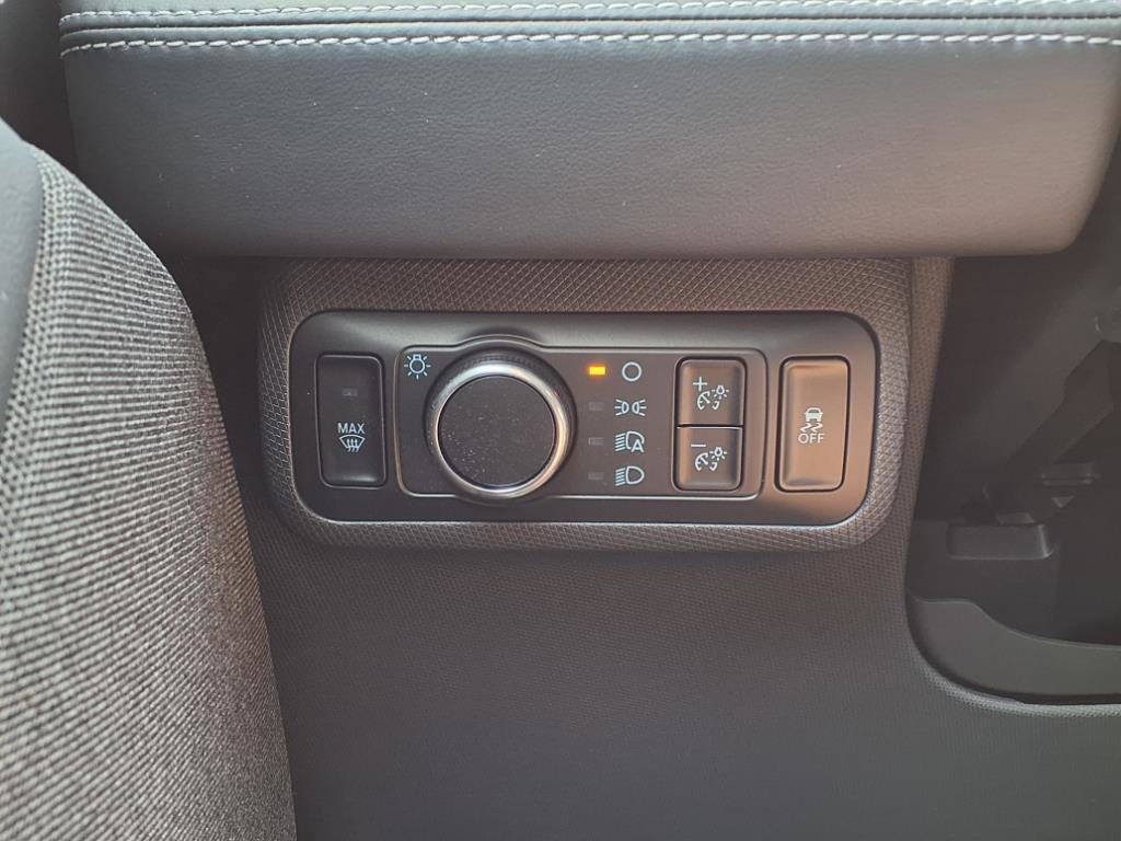 Used 2024 Ford Mustang Mach-E Premium image 19