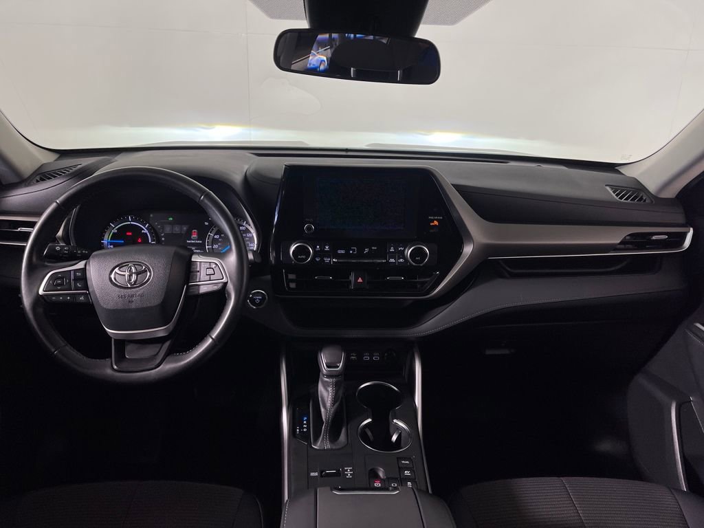 Certified 2023 Toyota Highlander LE image 14