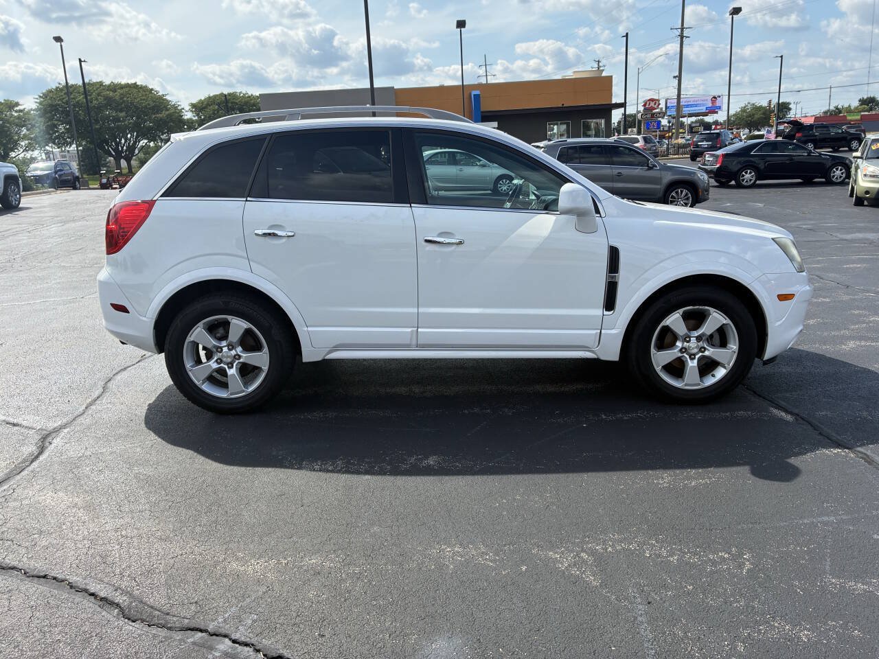 Used 2015 Chevrolet Captiva Sport LT w/ Convenience Package FWD image 3