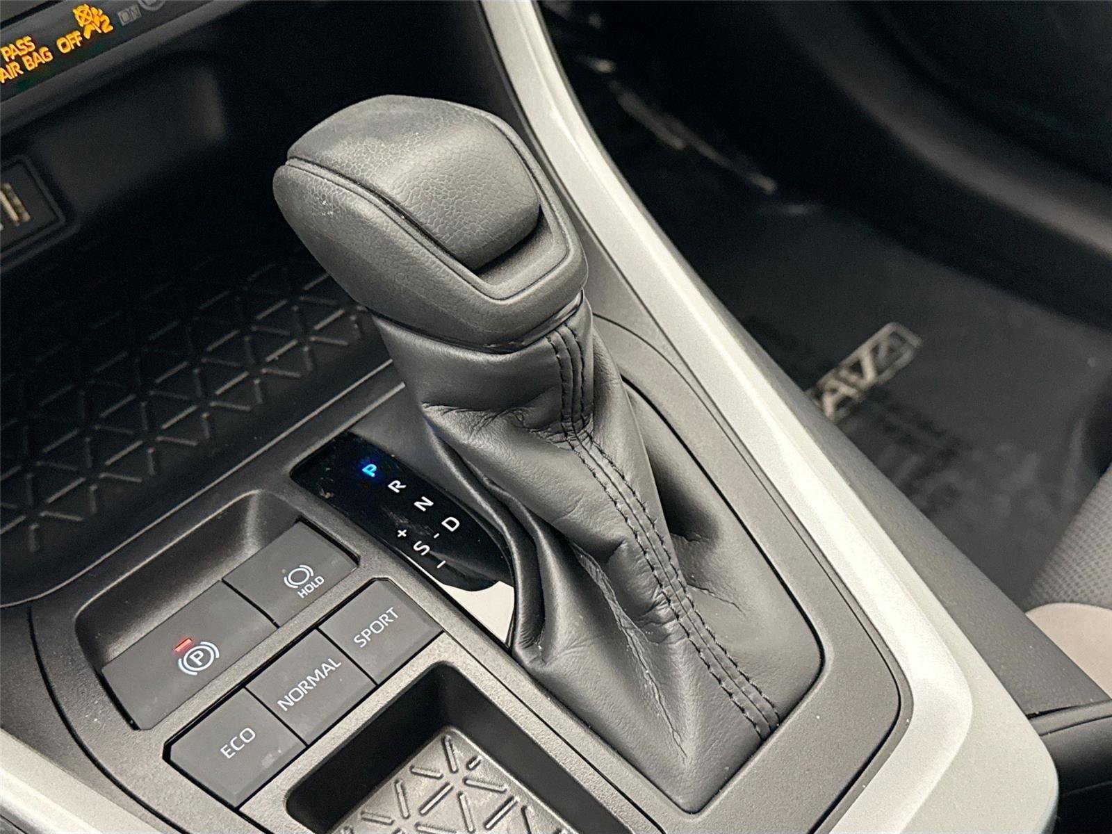 Certified 2025 Toyota RAV4 XLE image 25