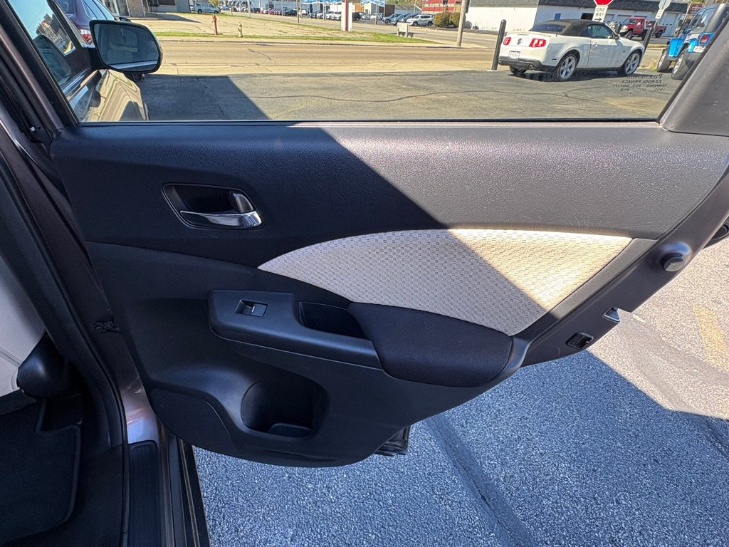 Used 2016 Honda CR-V EX image 16