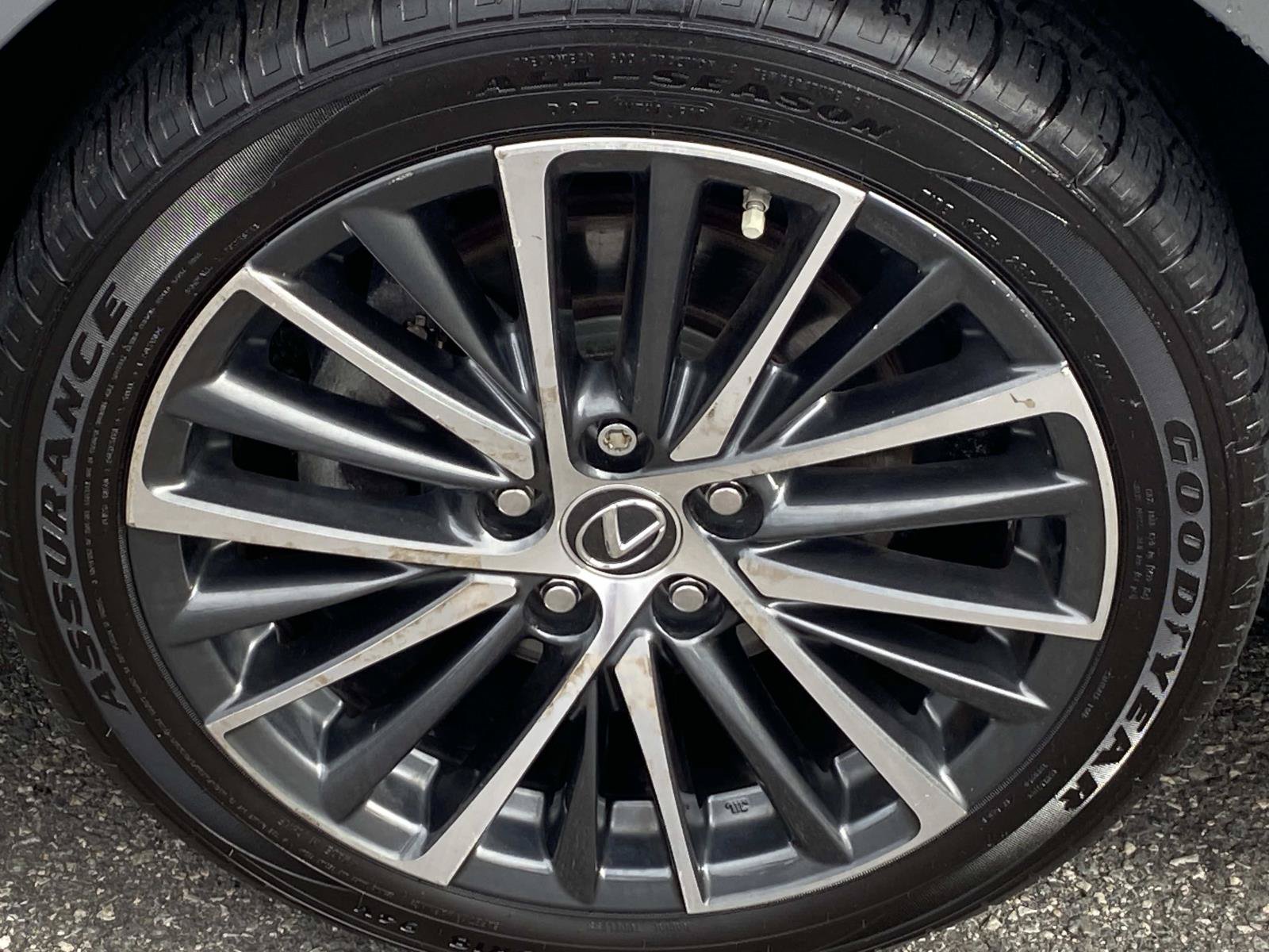 Used 2023 Lexus ES 350 w/ Premium Package FWD image 27