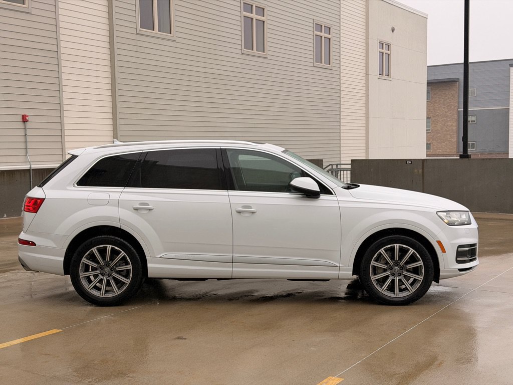 Used 2018 Audi Q7 3.0T Prestige AWD/4WD image 2