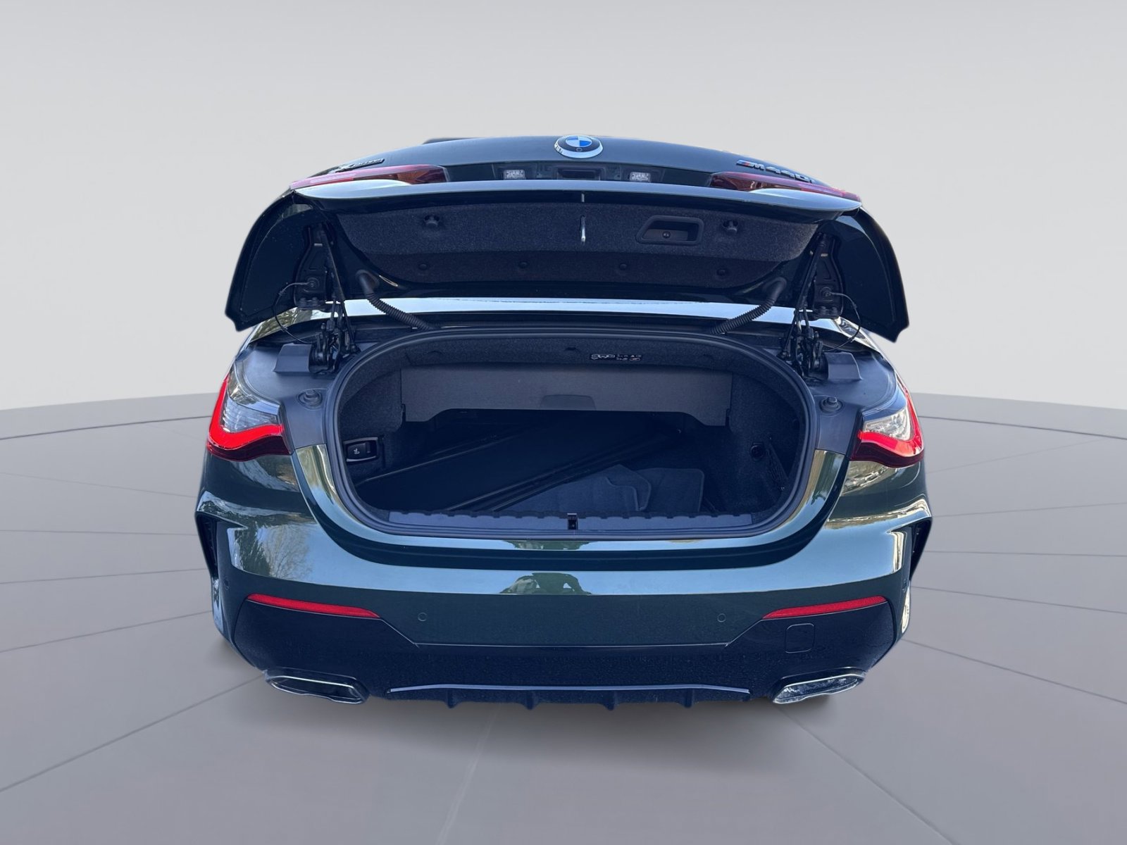 Used 2023 BMW 440i xDrive Convertible w/ Premium Package image 27