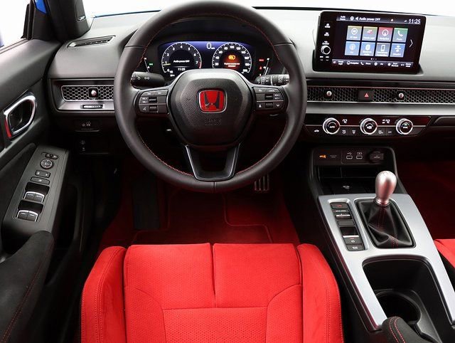 Used 2025 Honda Civic Type R image 15