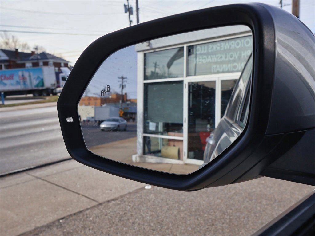 New 2026 Volkswagen Atlas SEL Premium R-Line image 32