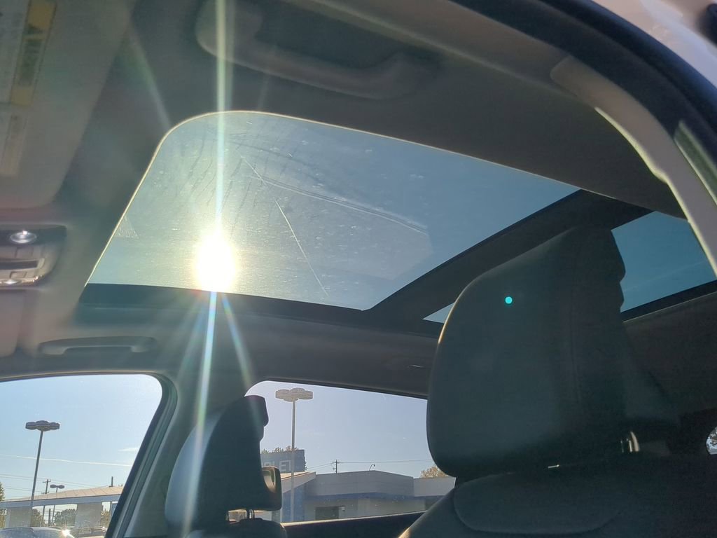 Used 2025 Kia Sportage SX image 19