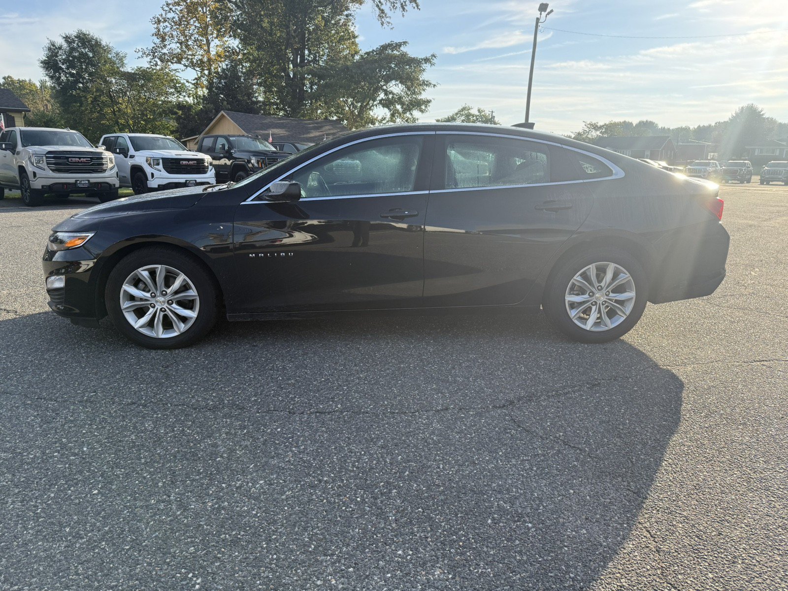 Used 2025 Chevrolet Malibu LT FWD image 6
