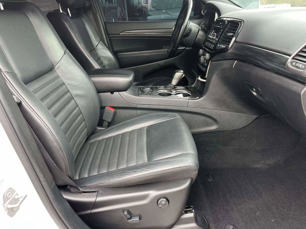 Used 2020 Jeep Grand Cherokee Limited X image 12